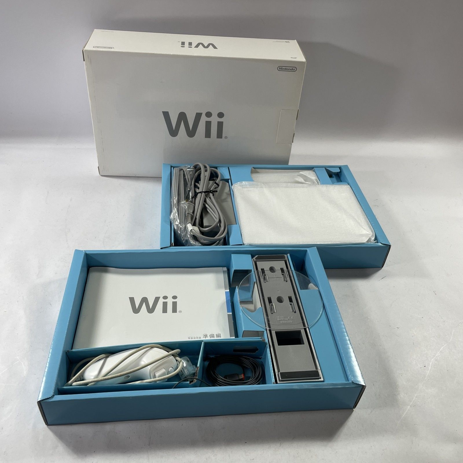 ★ 任天堂 Nintendo ニンテンドー Wii 本体 リモコンセット 箱入り商品 美品 動作未確認 RVL-001 shiro 現状品