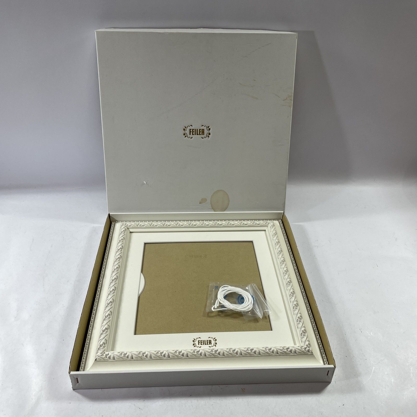 ★ FEILER フェイラー オリジナルフレーム 額縁 箱入り 非売品 フレーム台紙2種 サイズ 32x32㎝ 現状品