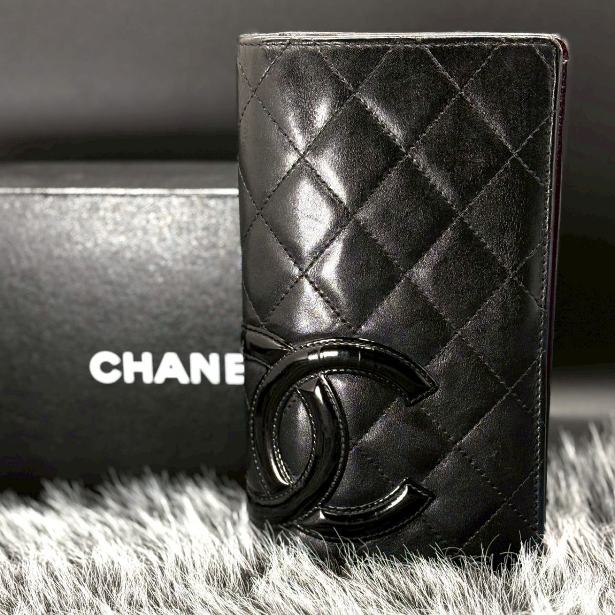 黒に潜む艶の気配】 CHANEL 長財布 カンボンライン ココマーク
