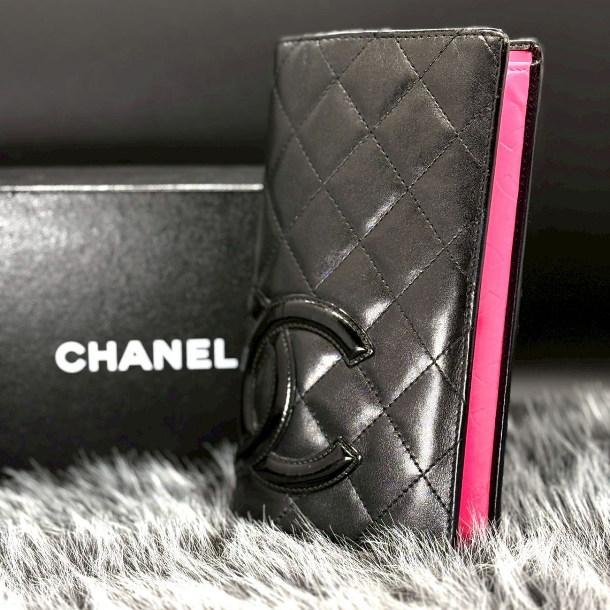 黒に潜む艶の気配】 CHANEL 長財布 カンボンライン ココマーク