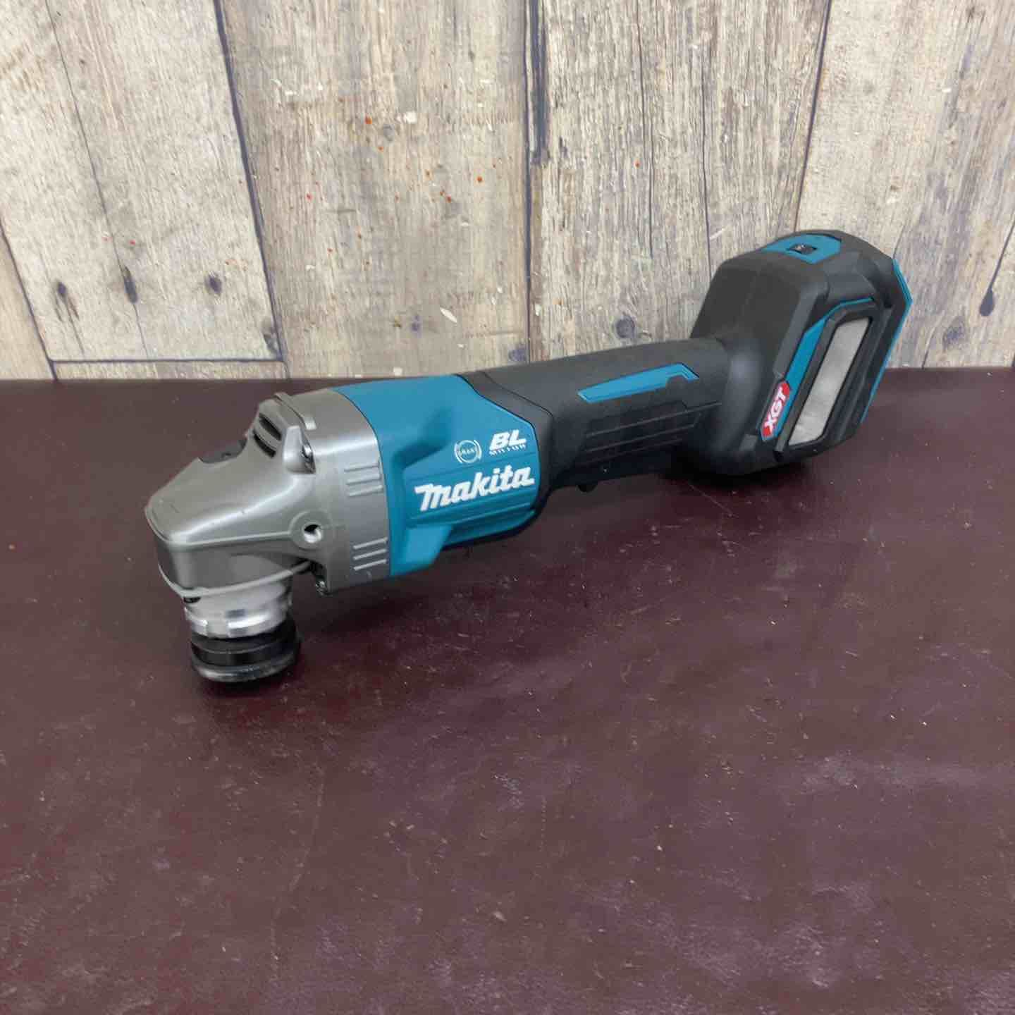中古品】 マキタ(makita) 125mmコードレスディスクグラインダ GA020GZ 