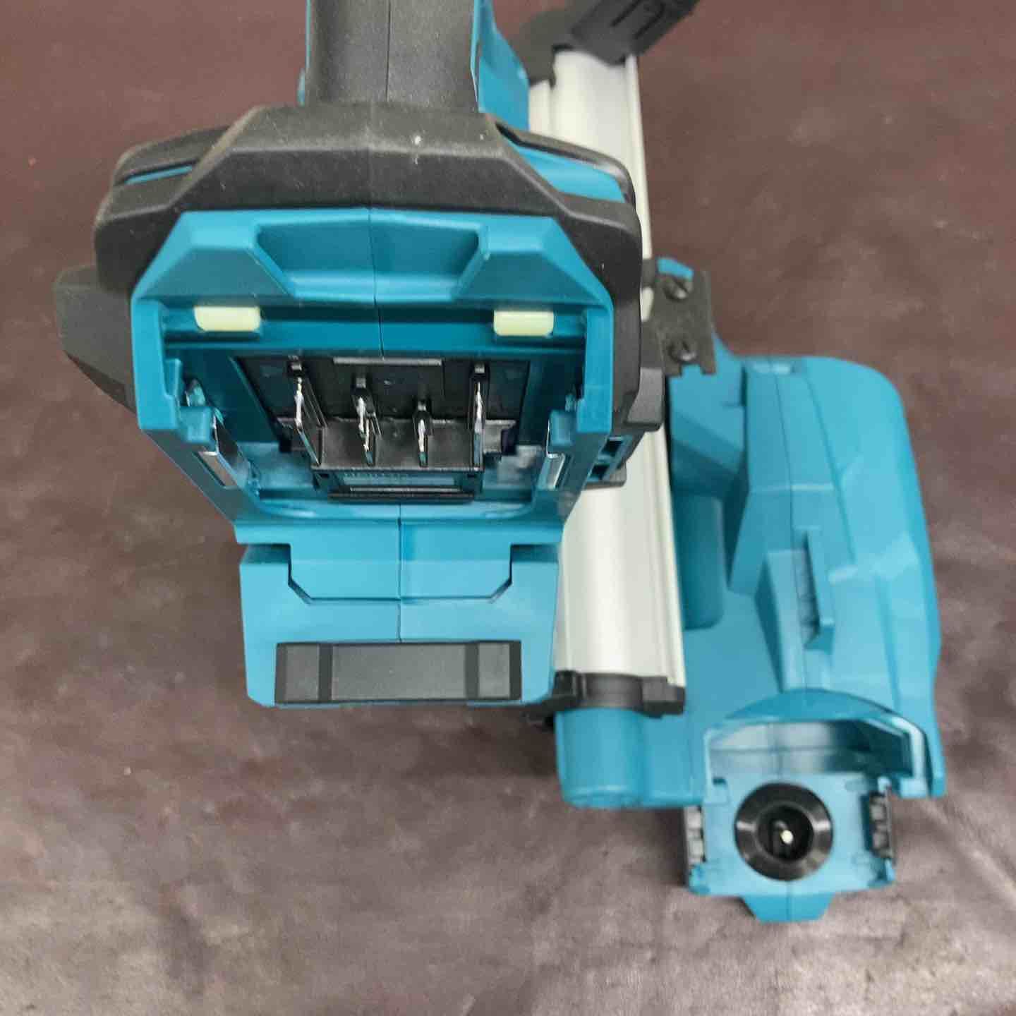 【未使用(店頭展示品)】★マキタ(makita) コードレスハンマドリル HR011GRDXV【東大和店】 未使用(店頭展示品)】☆マキタ(makita) コードレスハンマドリル