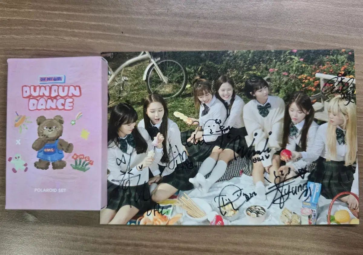 OH MY GIRL（オーマイガール） 団体 集合 サイン はがき DUNDUN dance 