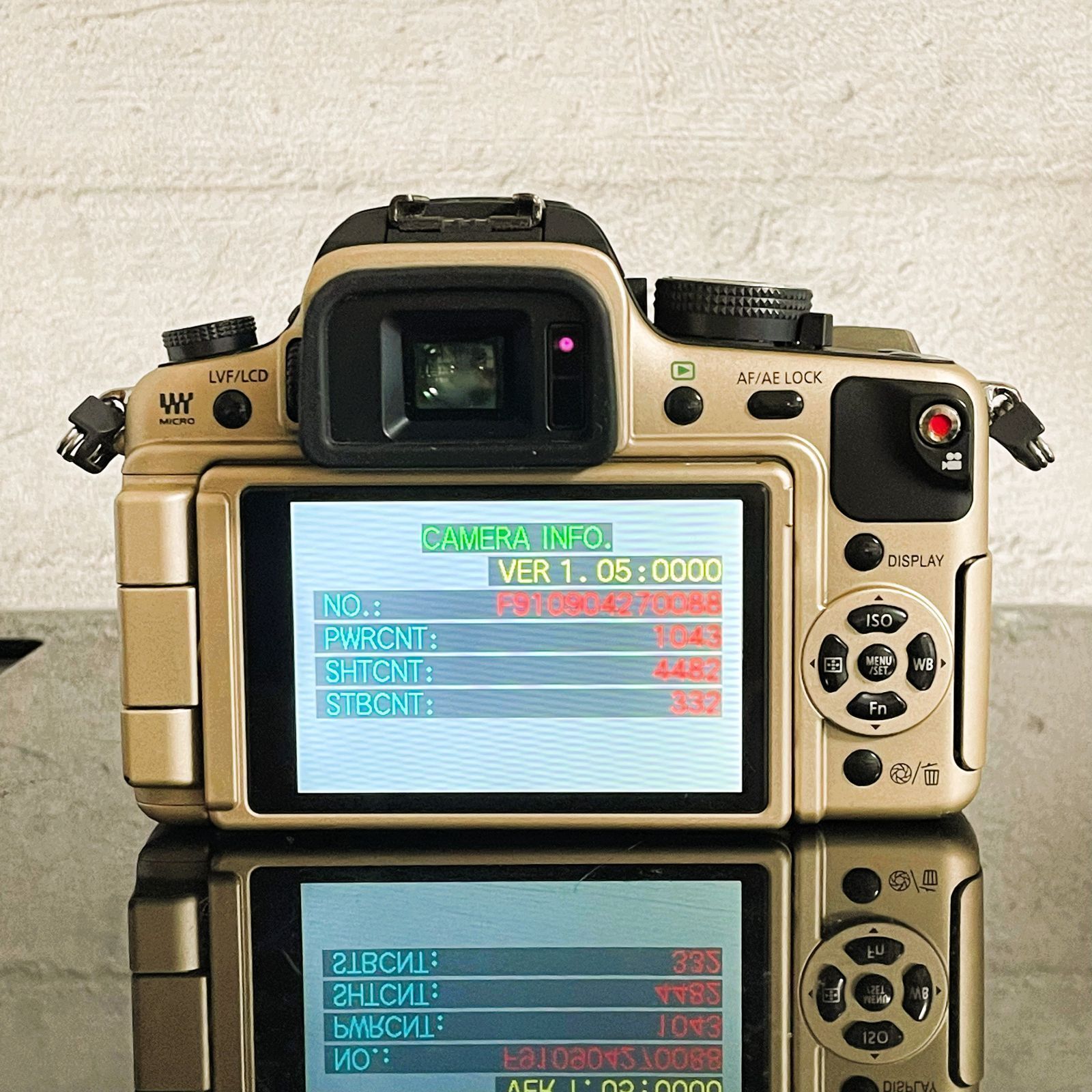 C27[7499B]8☆美品☆ パナソニック Panasonic LUMIX DMC-GH1 ボディ 14