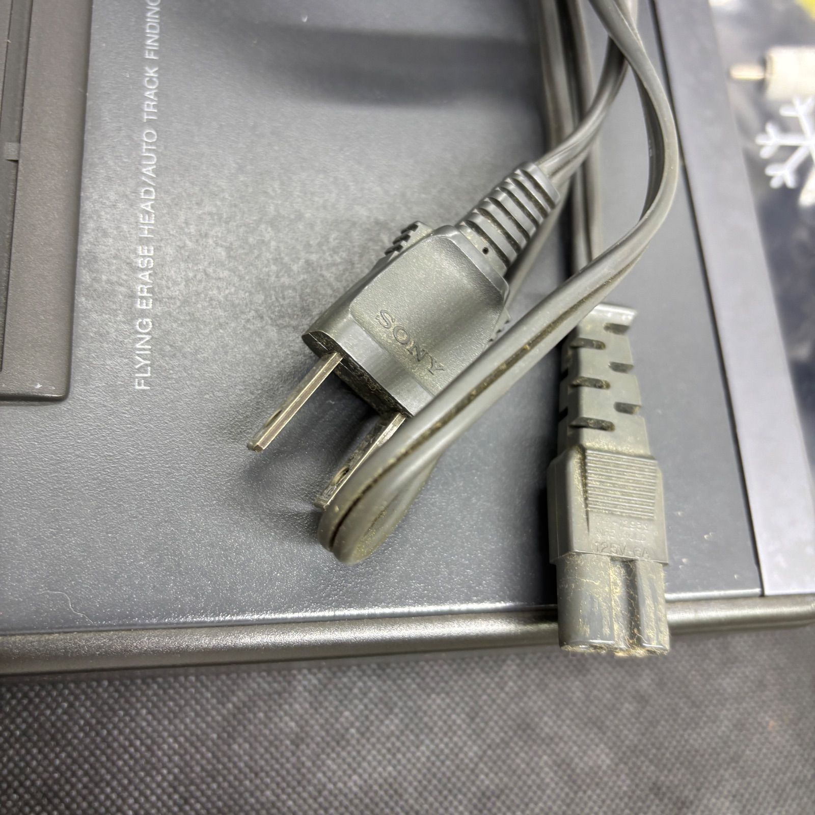 SONY Video8 EV-S33 8ミリビデオデッキ 現状品 通電確認 - メルカリ