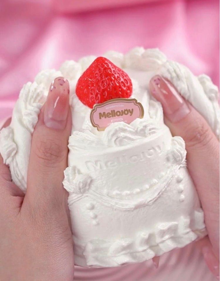 メロジョイ いちごショートケーキホール mellojoy 新品未開封 - メルカリ