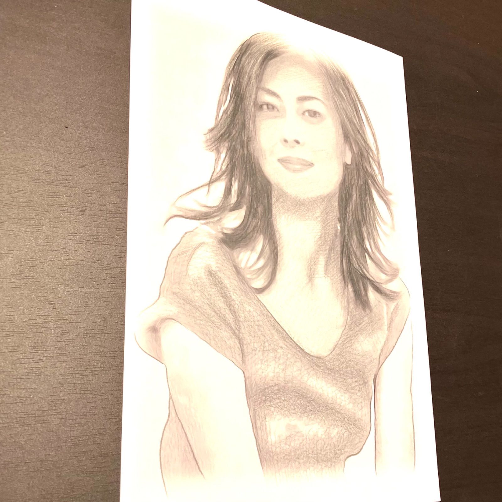女優画14 額装品　額縁寸法33cm×24cm　パステル、ペン、鉛筆画　定款付 女優画14 額装品 額縁寸法33cm×24cm パステル、ペン、鉛筆画 定款付