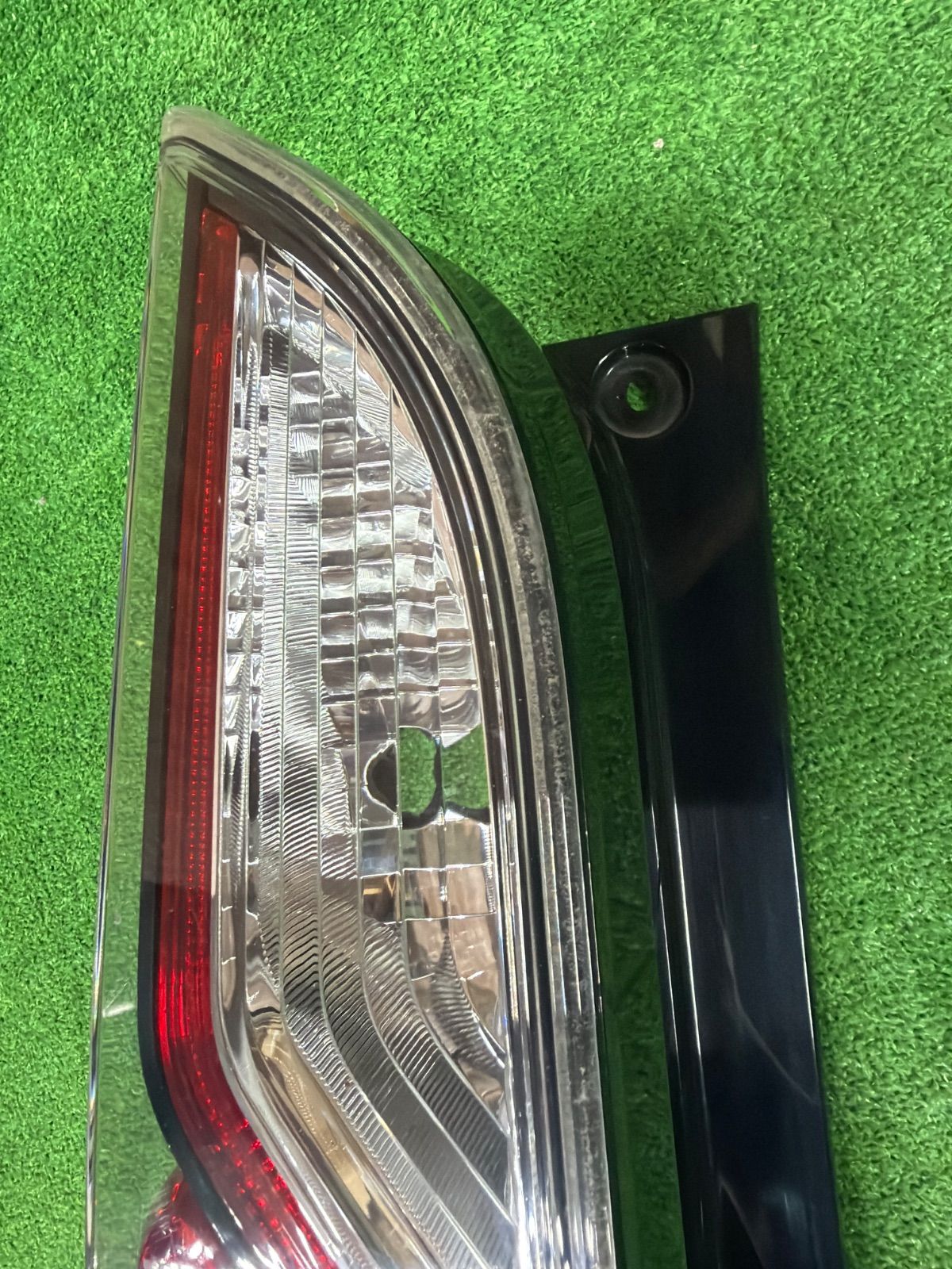 日産 セレナ C27 純正 左側 テールランプ KOITO 220-23719 (848