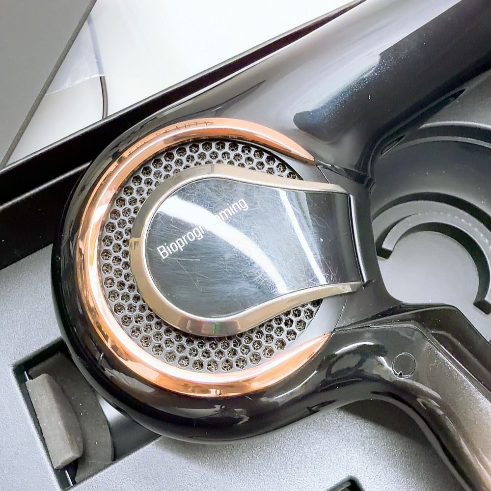 ほぼ未使用＊付属品完備》 リュミエリーナ レプロナイザー 4Dplus 4D