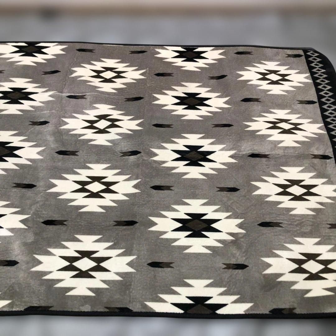 美品 ワタナベ工業 WHC-155 1.5畳 ホットカーペット 100V 360W 日本製 6時間自動オフタイマー付 ダニ退治機能 強中弱切替 折りたたみ収納可　260221-2