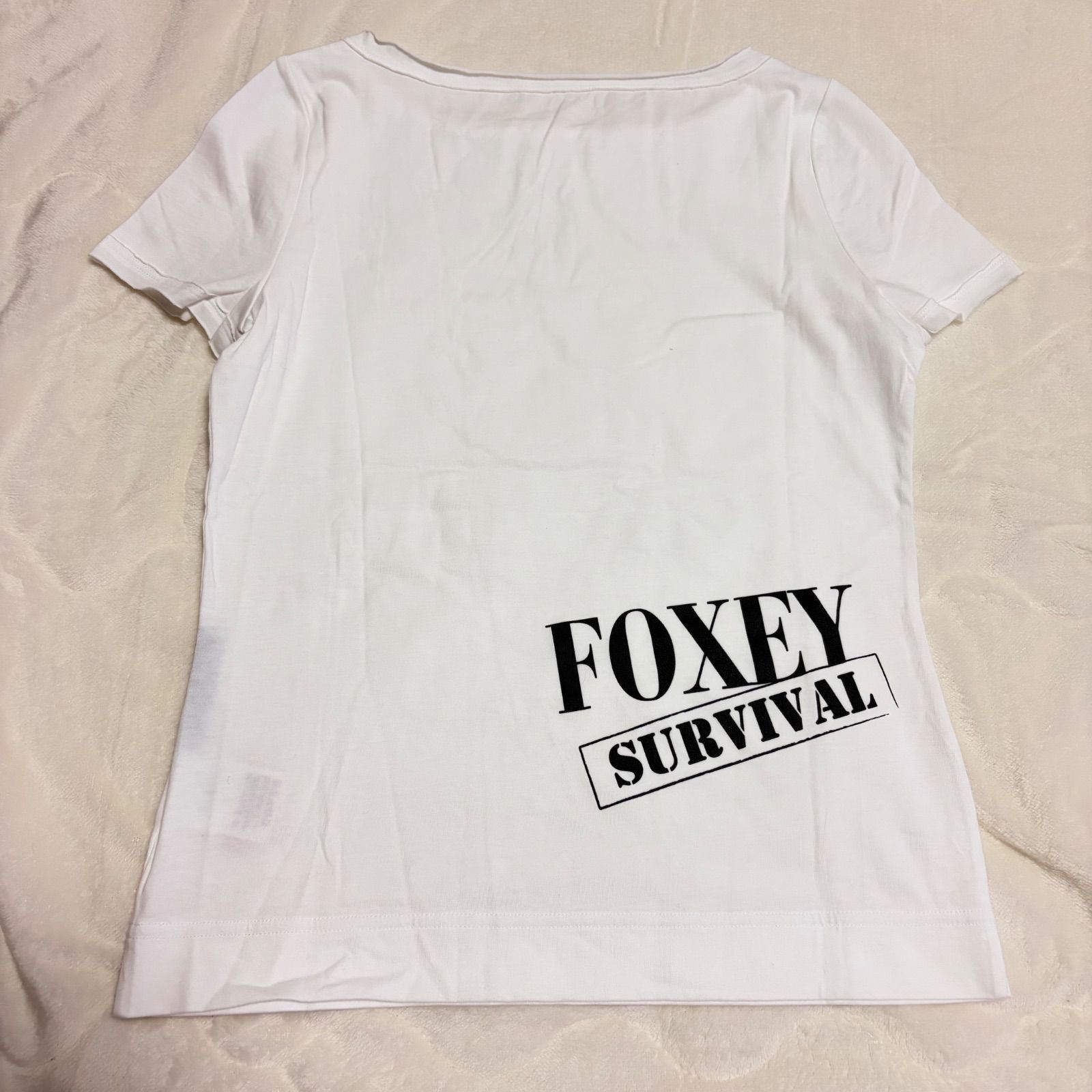 FOXEY NEW YORK バックプリントTシャツ 白 ロゴT 半袖 コットン100