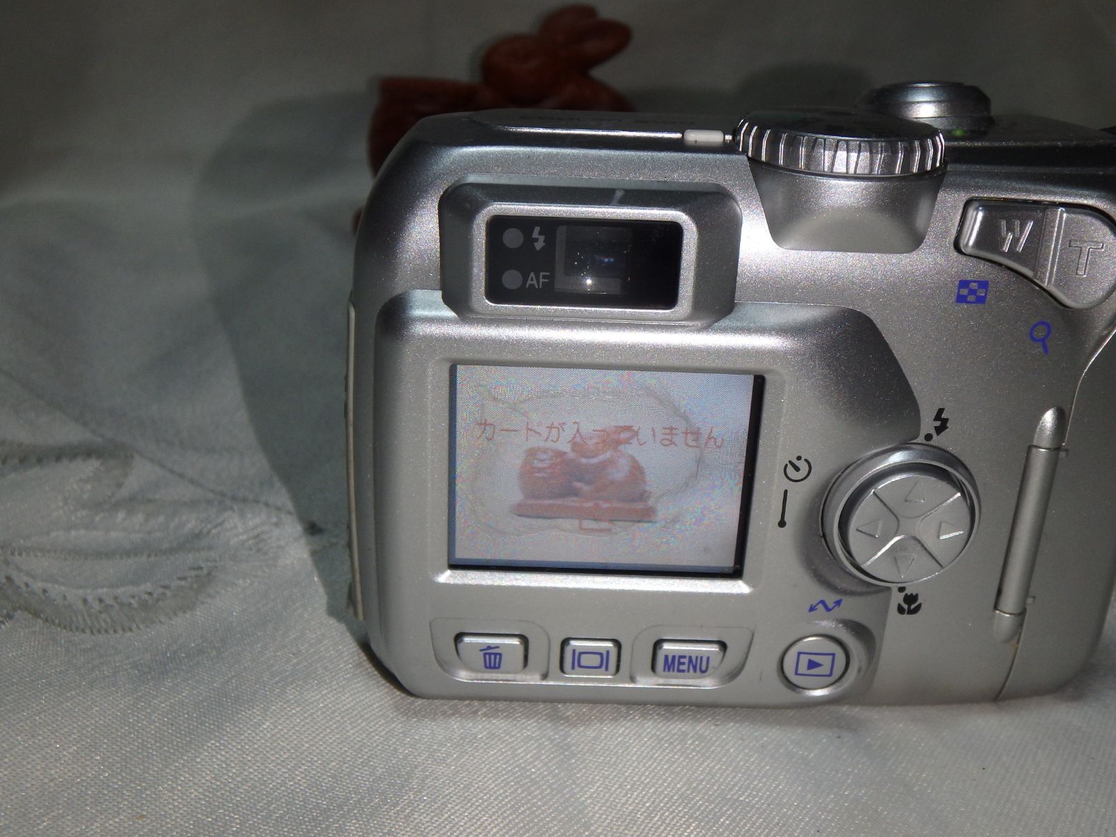 動作品 NIKON E2100 COOLPIX デジタルカメラ 乾電池駆動 NIKON E2100 COOLPIX デジタルカメラ - メルカリ
