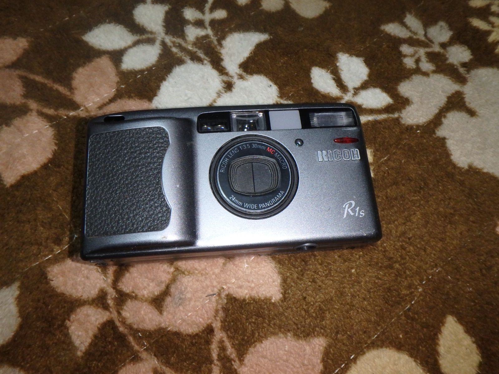 リコー R1S コンパクト フィルムカメラ - メルカリ