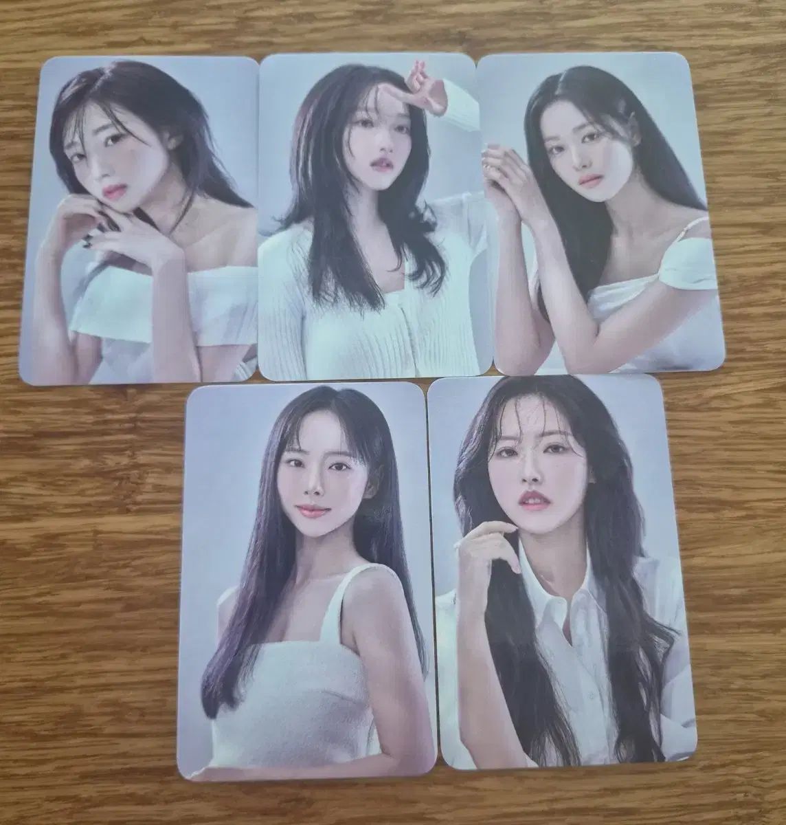 LOONA 今月の少女 ゴウォン トレカ 出席カードあり Amazon.co.jp: [再発売] 今月の少女 チュウ＆コウォン LOONA - Chuu
