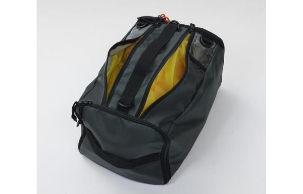 【新品・2営業日で発送】オーストリッチ 遠征バッグ ダークグレー