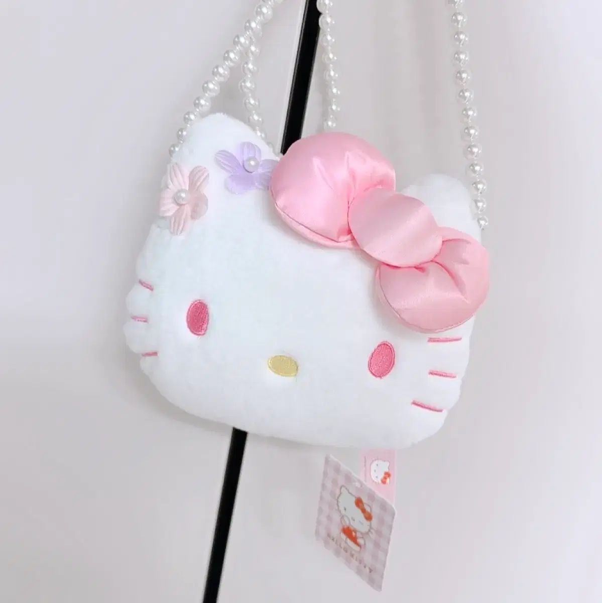 ハローキティ パール ストラップ バッグ クロスバッグ / 新品