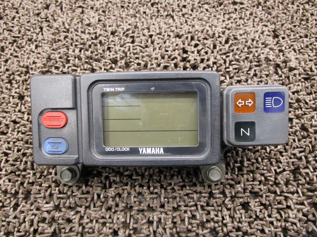 TT250R レイド デジタル メーター インジケーターランプ ●B6390!スピード タコ 4WA ヤマハ 【 4GY 】 Raid キャブ車