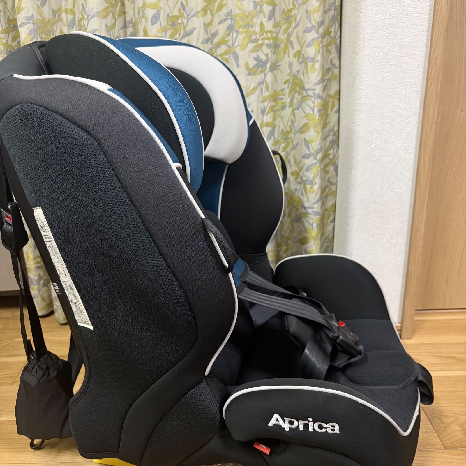 アップリカ フォームフィット isofix ジュニアシート - メルカリ