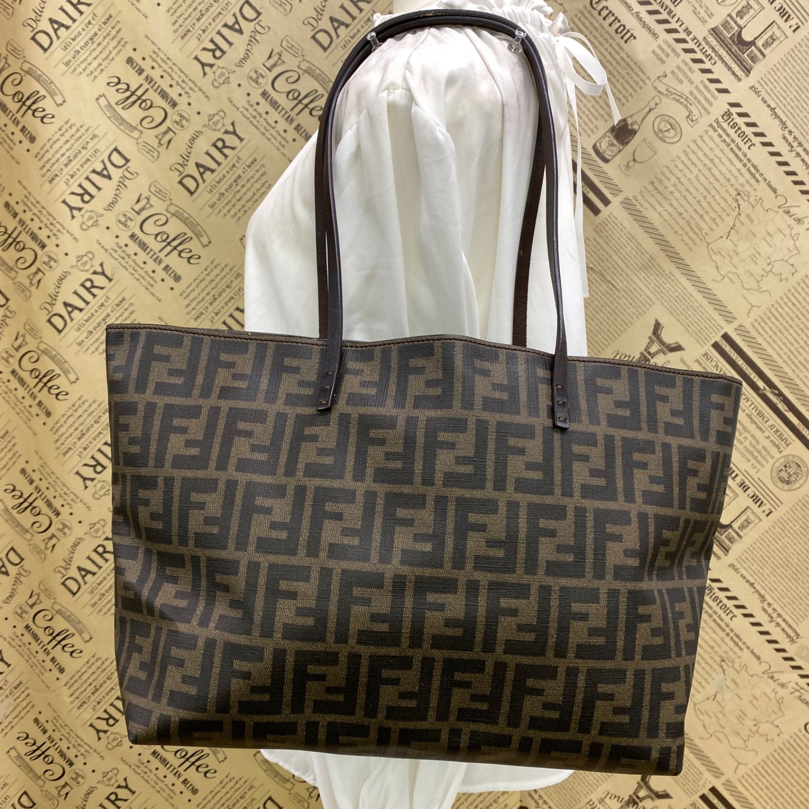 ♥美品♥フェンディ トートバッグ ビジネス ショルダー ズッカ A4 FENDI フェンディ トートバッグ ズッカ A4 ビジネス 旅行 フォーマル GD361
