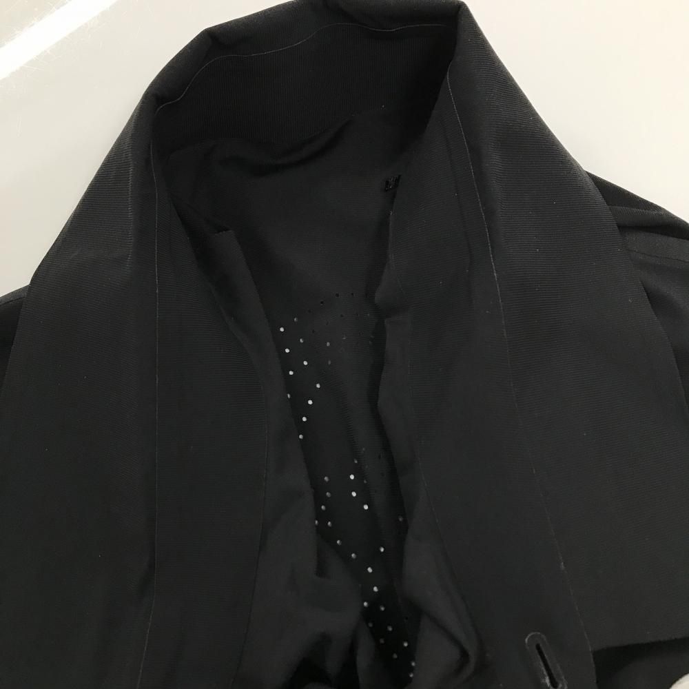 美品】マークアンドロナ 半袖ポロシャツ 黒 後スカルパンチング メンズ