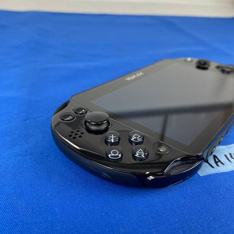 ◇YA143【限定モデル】SONY PSVita 2000 うたの☆プリンスさまっ
