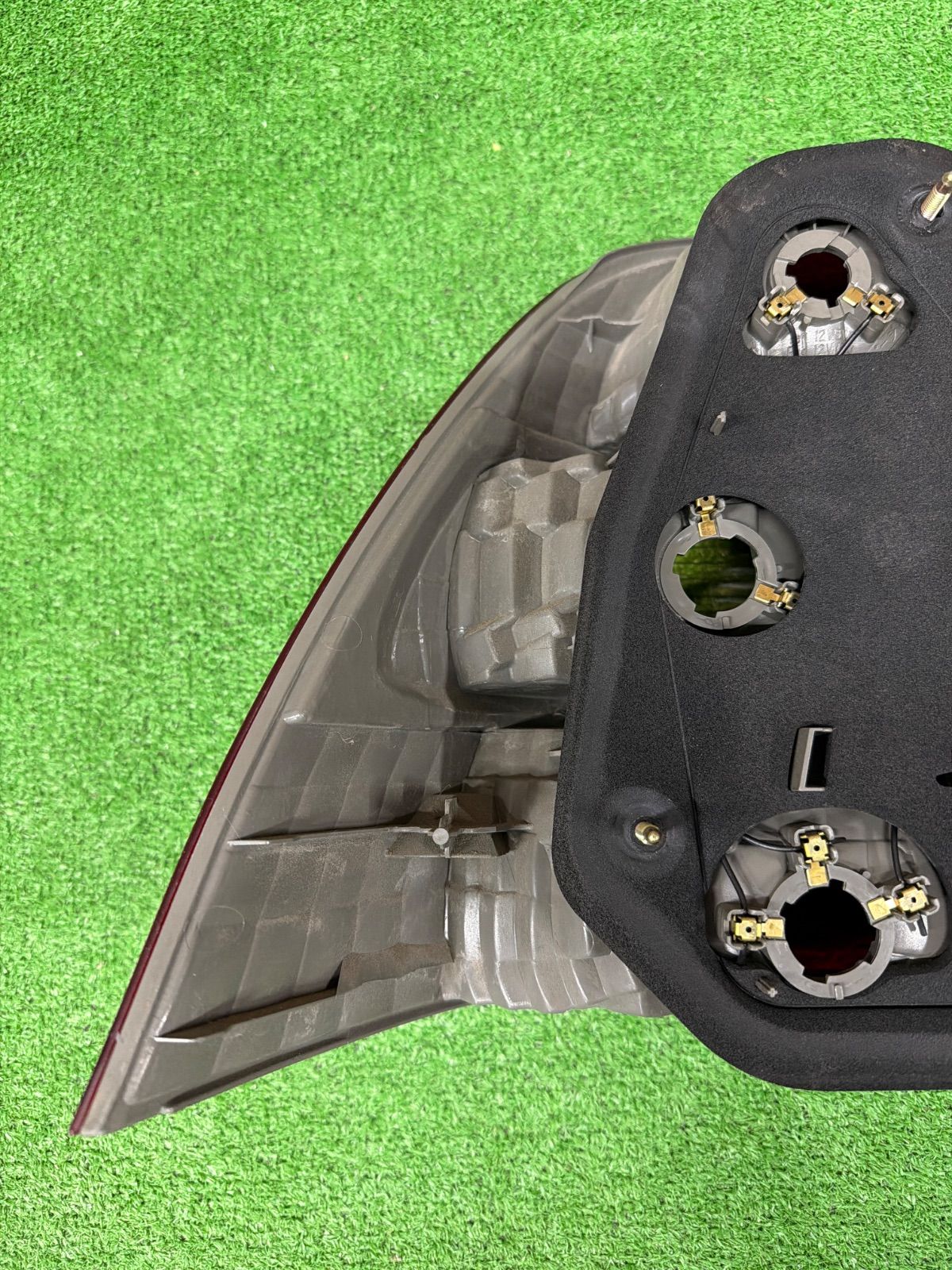 トヨタ カローラ NZE124 純正 右側 テールランプ KOITO 12-472 (855) トヨタ カローラ NZE124 純正 右側 テールランプ KOITO 12-472 (855)