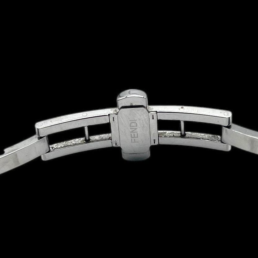 新品電池稼働品 箱付き FENDI フェンディ レディース腕時計 210L