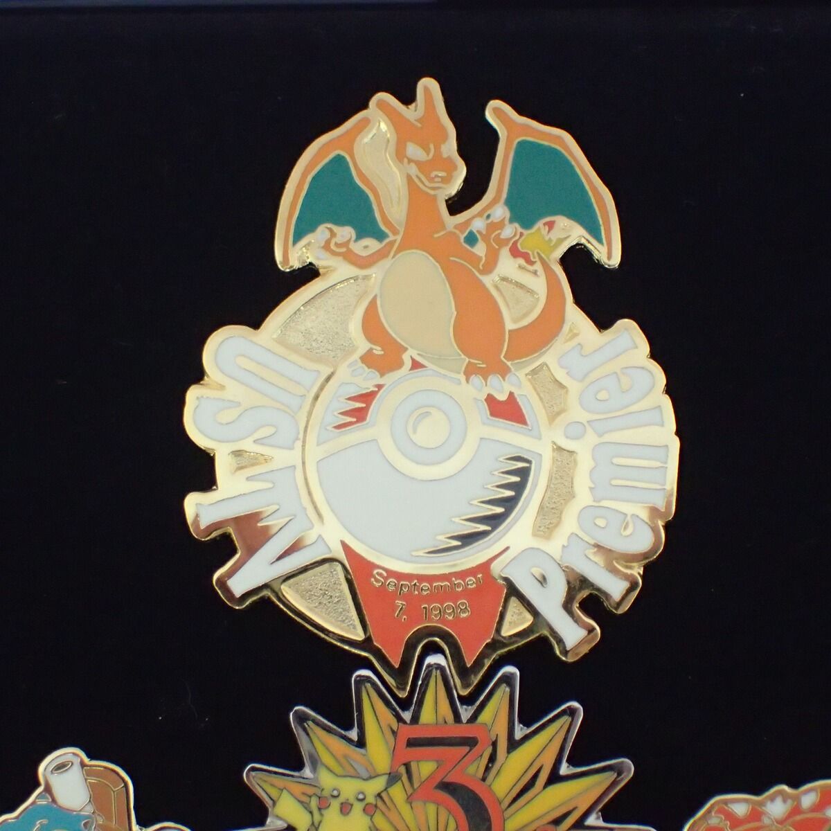 ポケモンセンター 3周年記念 メモリアルピンズセット LIMITED EDITION