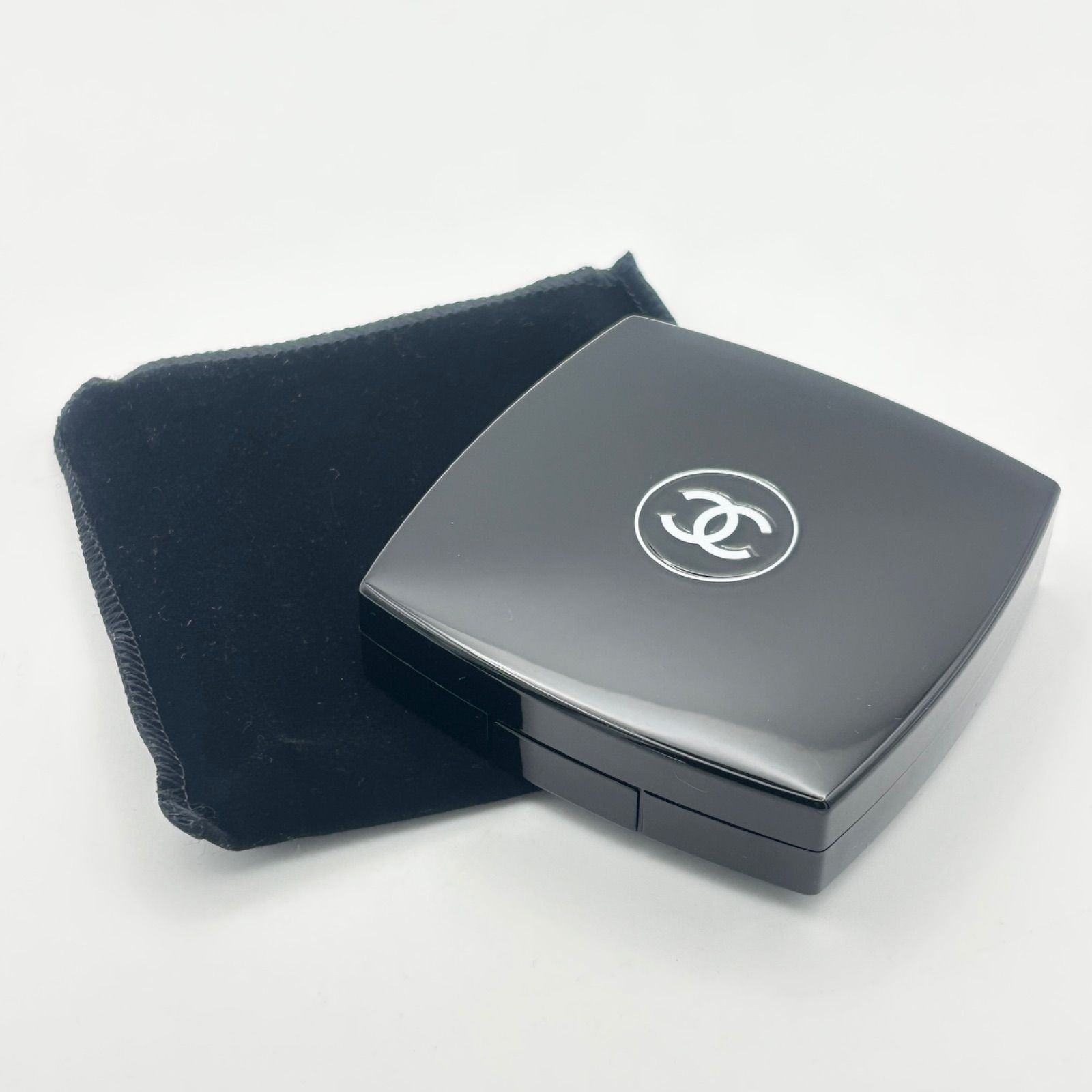 未使用品】CHANEL / POUDRE LUMIERE PRESSEE / PERFECTING PRESSED 