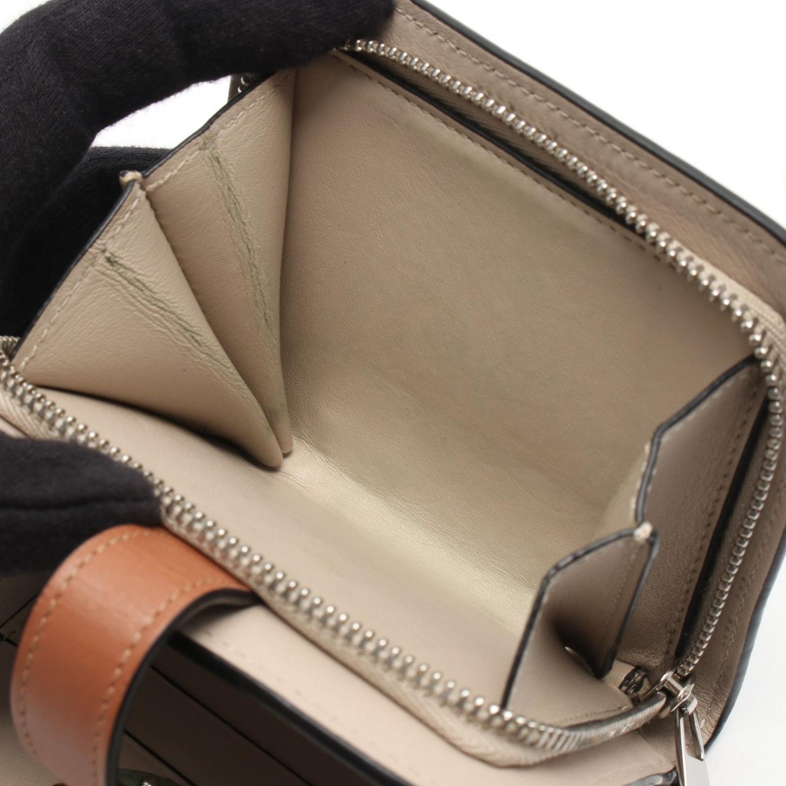 LOEWE ロエベ アナグラム コンパクトジップウォレット 二つ折り財布
