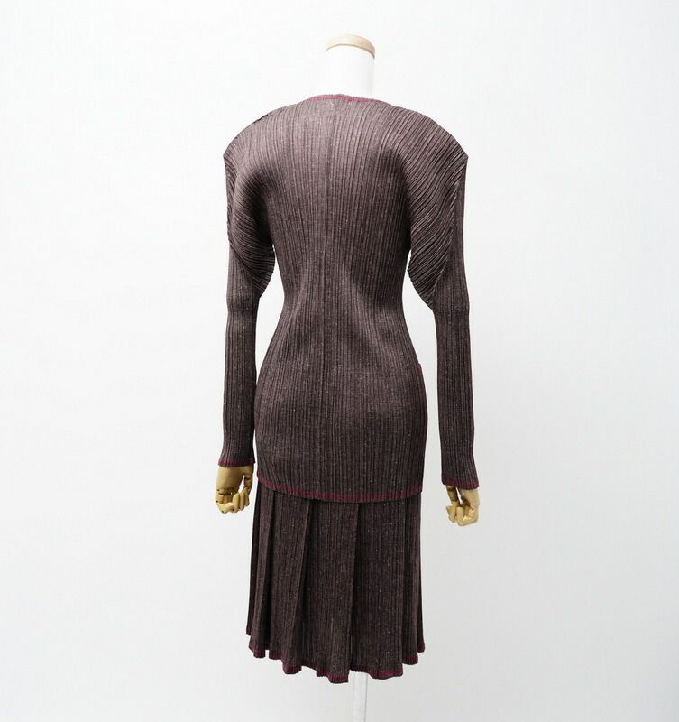 ISSEY MIYAKE イッセイミヤケ アンサンブル サイズ3 セットアップ ジャケット スカート ブランド古着【中古】20230905/GO1630 ISSEY MIYAKE イッセイミヤケ アンサンブル サイズ3 セットアップ