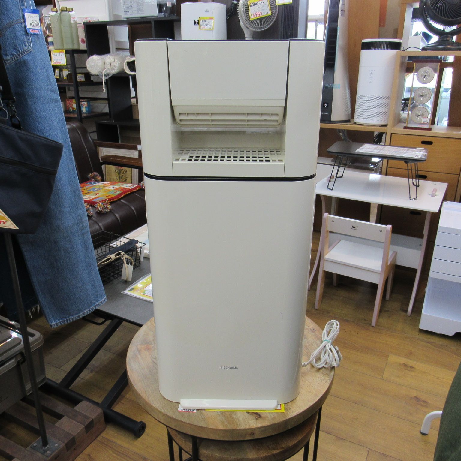 アイリスオーヤマ サーキュレーター衣類乾燥除湿機 デシカント式 13畳 アイリスオーヤマ サーキュレーター衣類乾燥除湿機 デシカント式 13畳