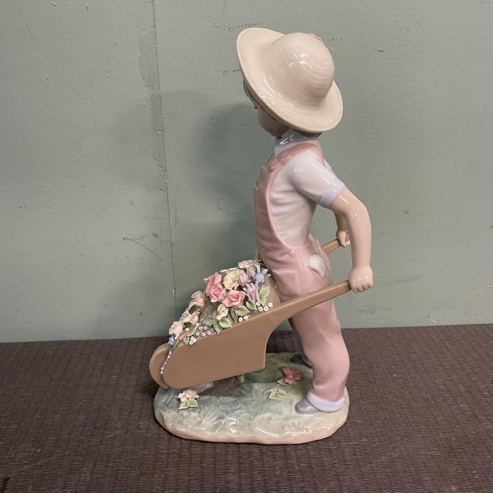 ♭ LLADRO リヤドロ 『 花車を押す少年 』 置物 陶器人形 傷あり