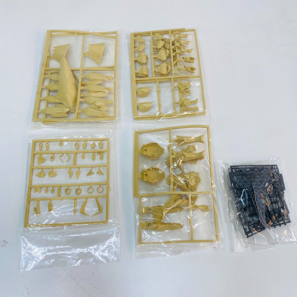 ボークス 造形村 FSS 1/100 サイレン F型 モーターヘッド ファイブ