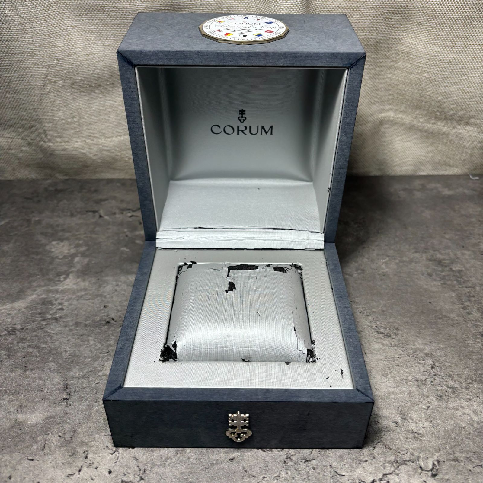 CORUM コルム 時計 ケース 空箱 BOX 外箱付 腕時計用 付属品なし 