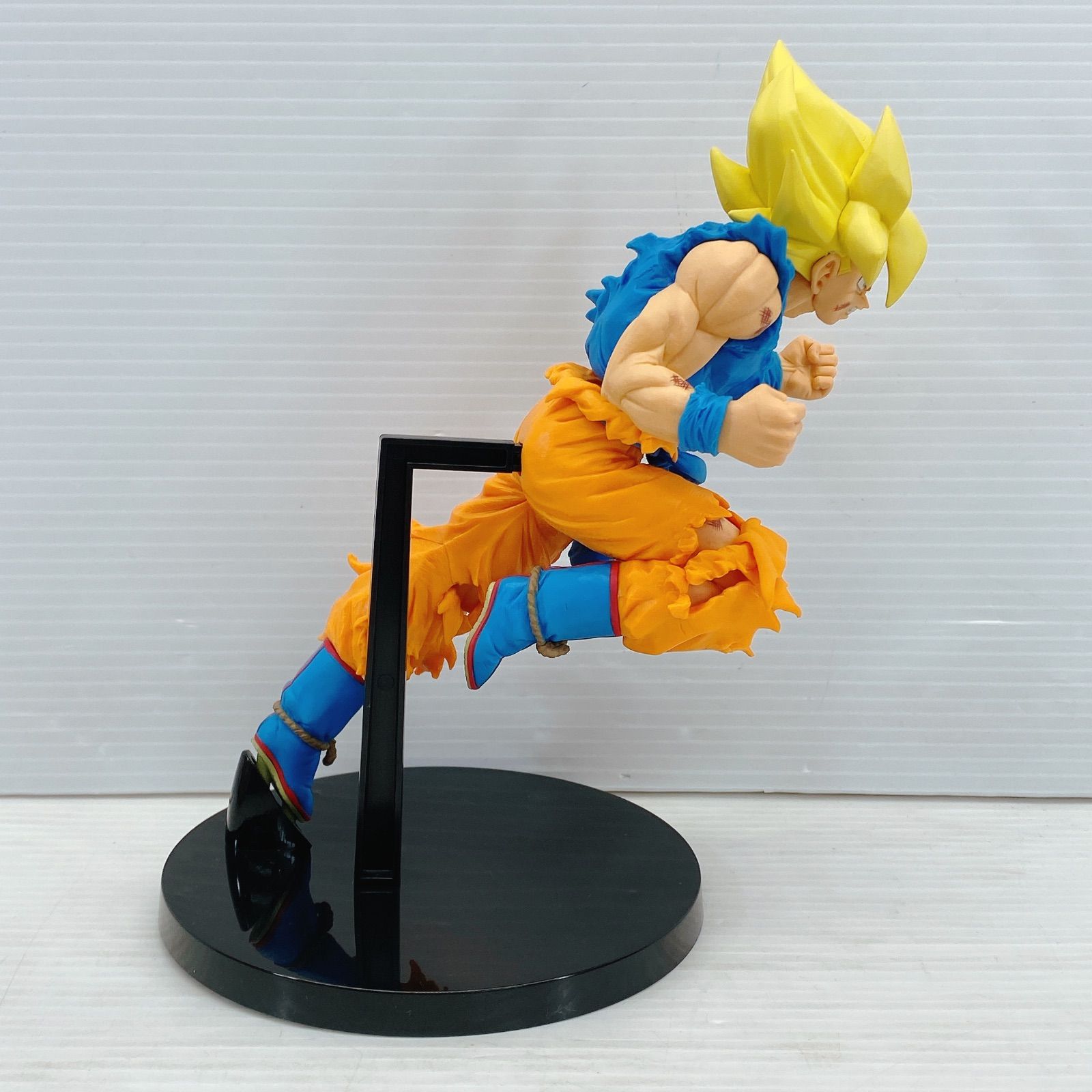□BANPRESTO ジャンプ50周年 アニバーサリーフィギュア ～孫悟空 