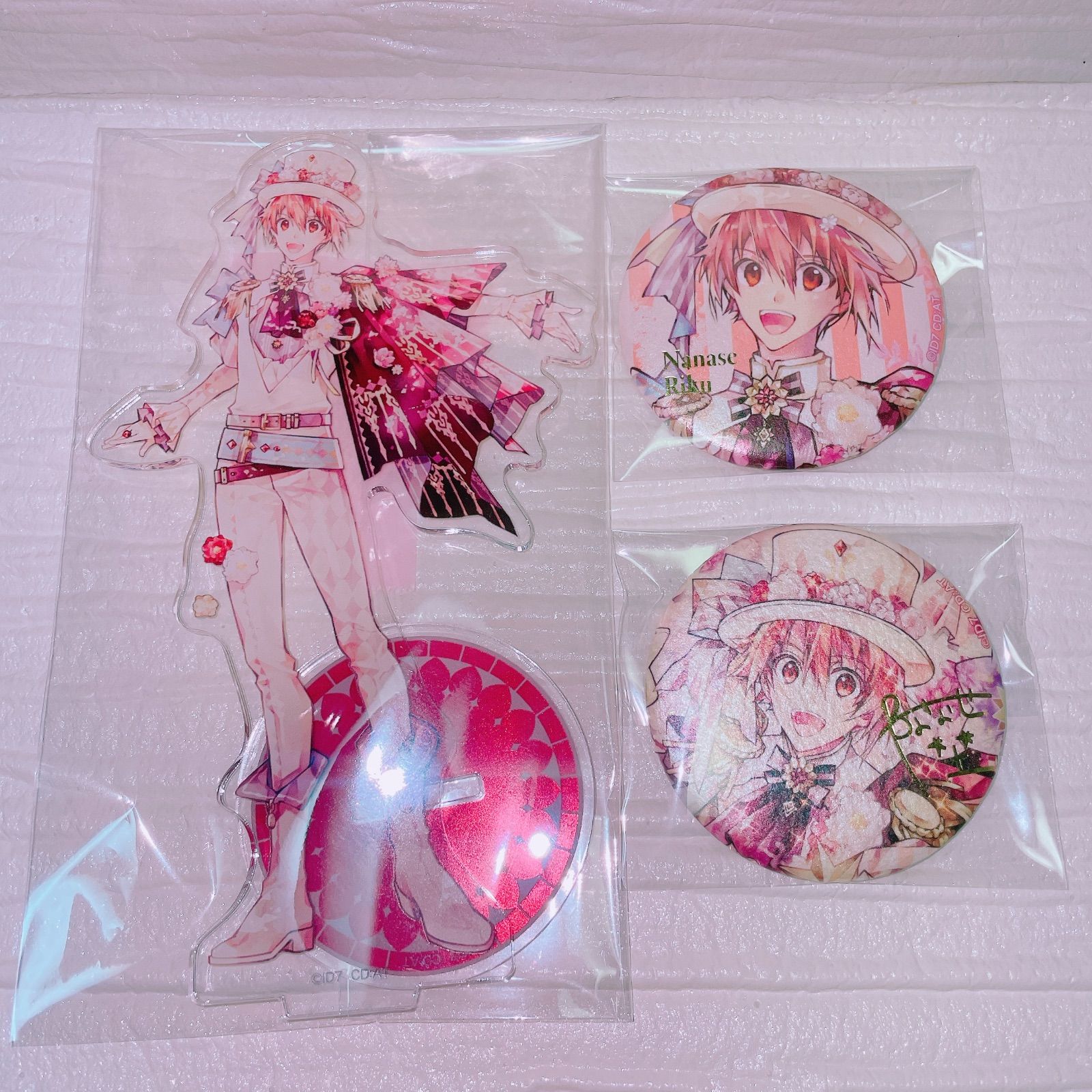 アイナナ 七瀬陸 アクスタ 缶バッジ アイナナ✲*IDOLiSH7七瀬陸EXPO7thビジュアル缶バッジ+アクスタ - メルカリ