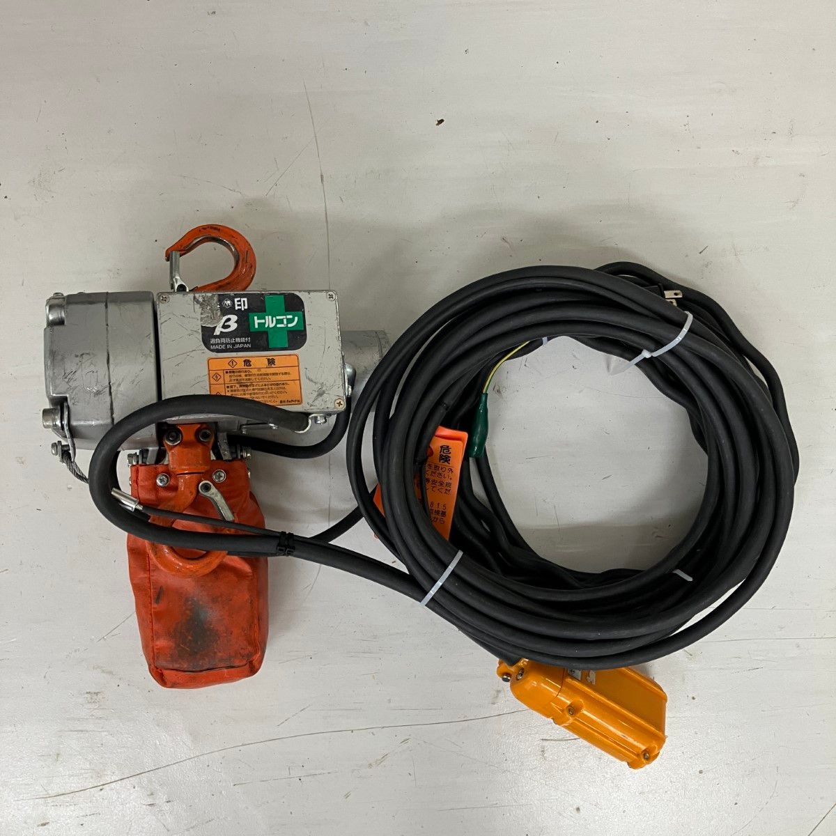 ZOJIRUSHI CORPORATION 象印 (2) 単相100v 200kg 揚程6m ホイスト