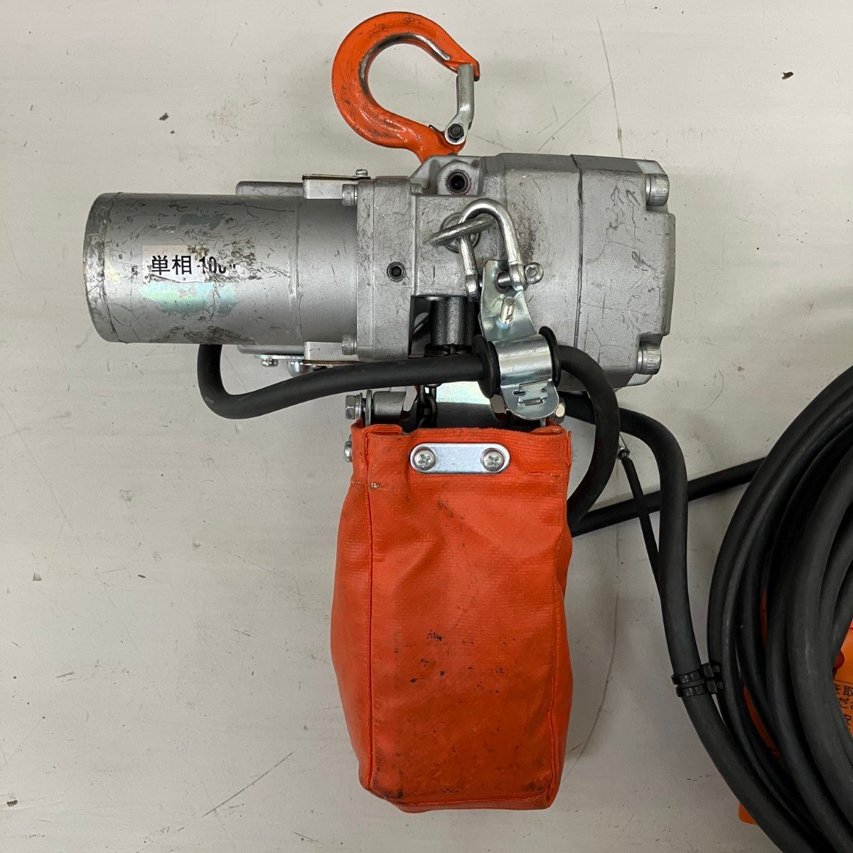 ZOJIRUSHI CORPORATION 象印 (2) 単相100v 200kg 揚程6m ホイスト