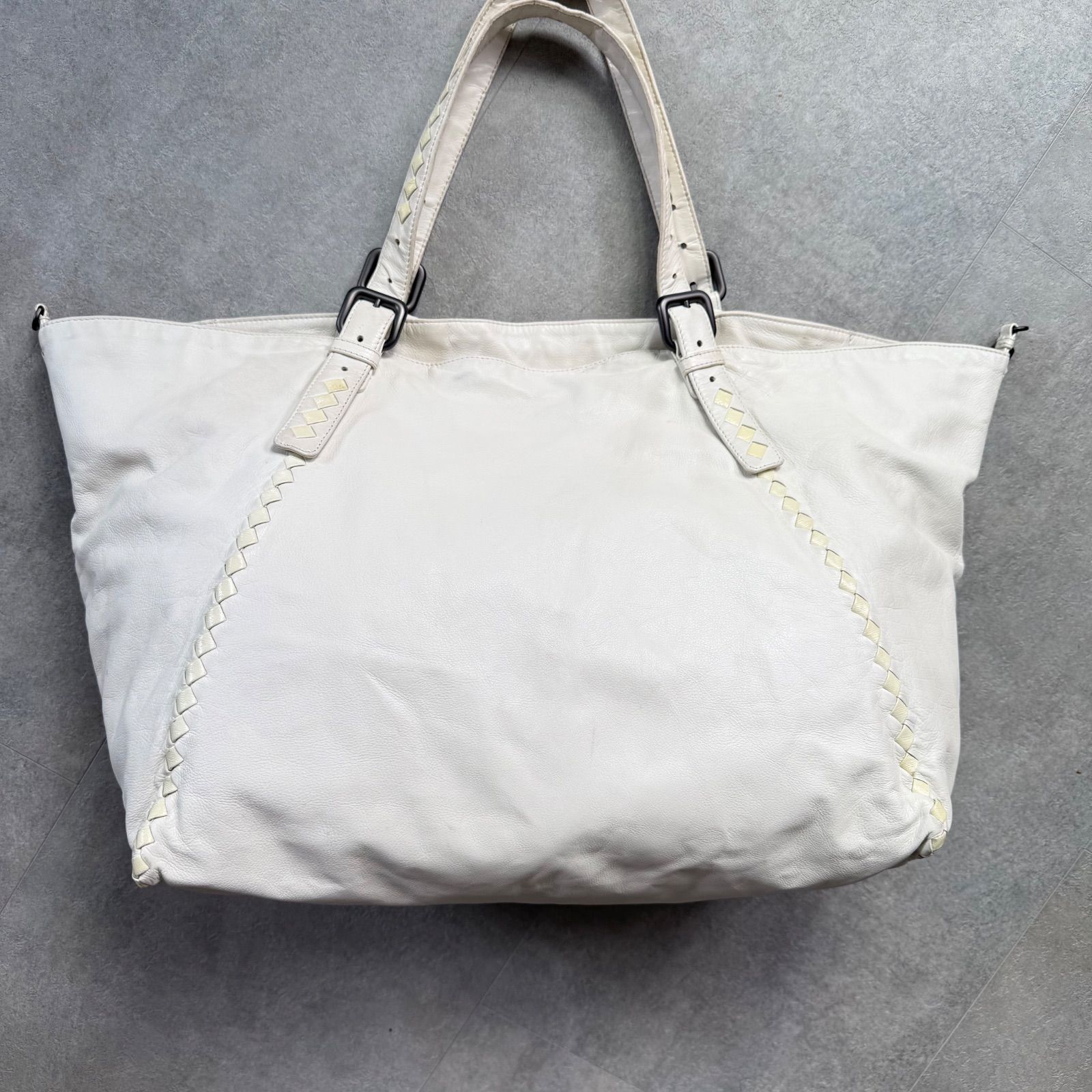 BOTTEGA VENETA ボッテガヴェネタ イントレチャート トートバッグ 