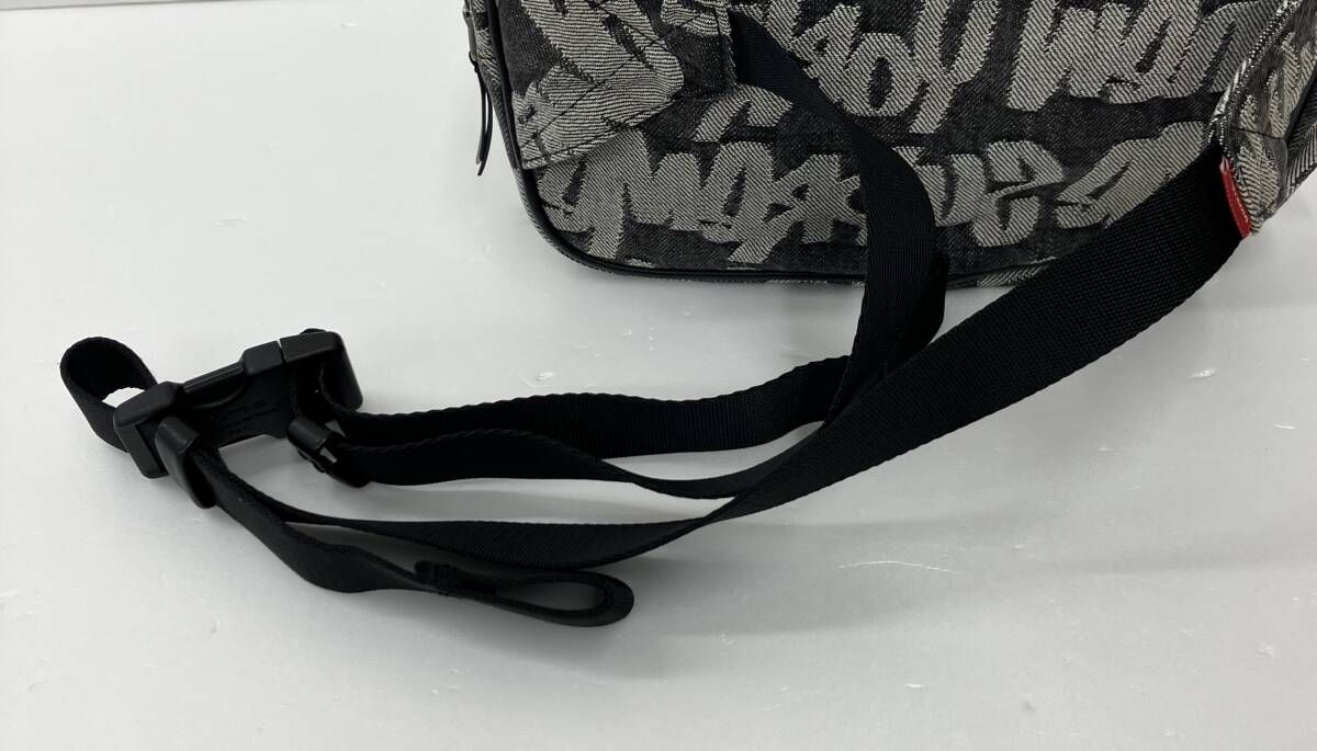 24H以内発送 完売品 Fat Tip Jacquard Denim Waist Fat Tip Jacquard Denim Waist Bag | Supreme 22ss