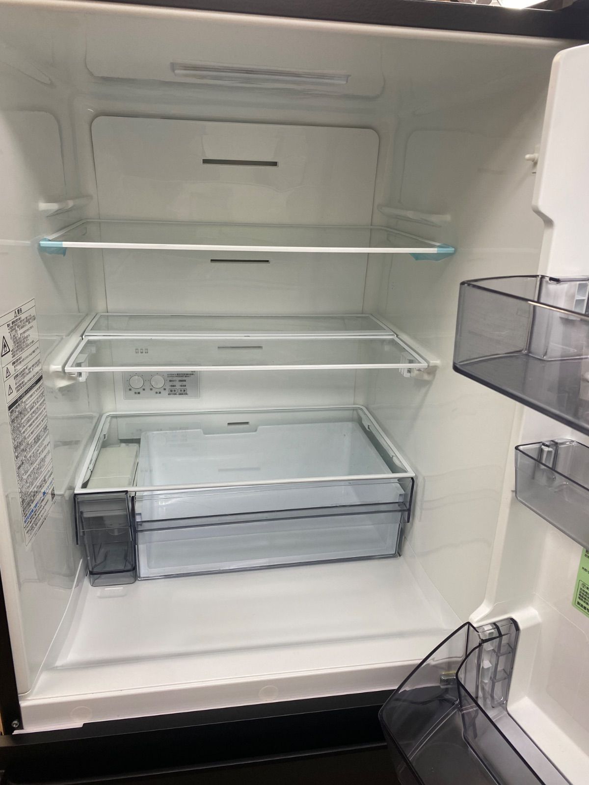 【店頭お渡し】USEDきれいめ☆　東芝3ドア326L　自動製氷機能付♪ vegeta 欠品あり 東芝 冷蔵庫 3ドア 326L VEGETA GR-V33SC (右開き