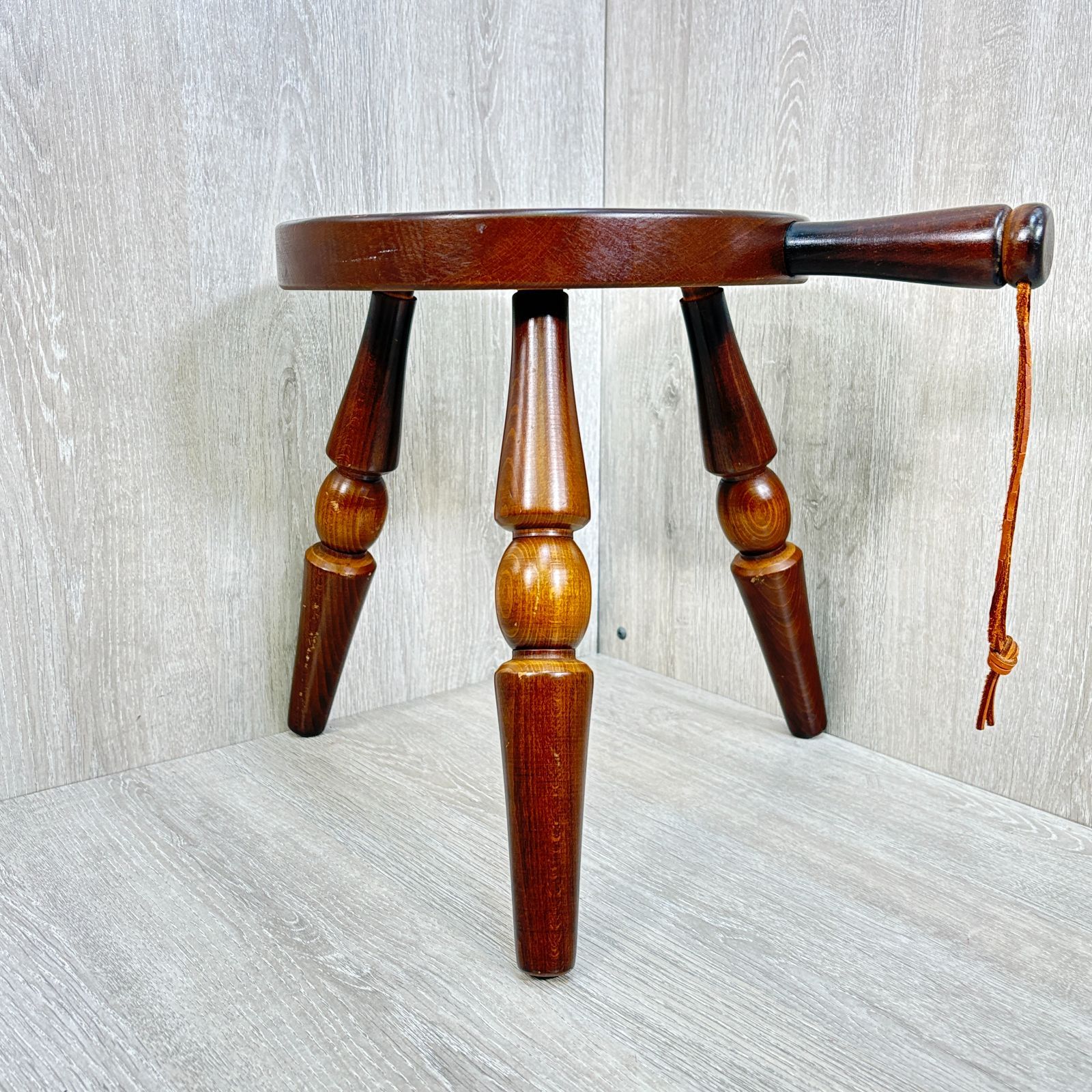 飛騨産業 HIDA キツツキ ミルクスツール ブラウン レトロ モダン