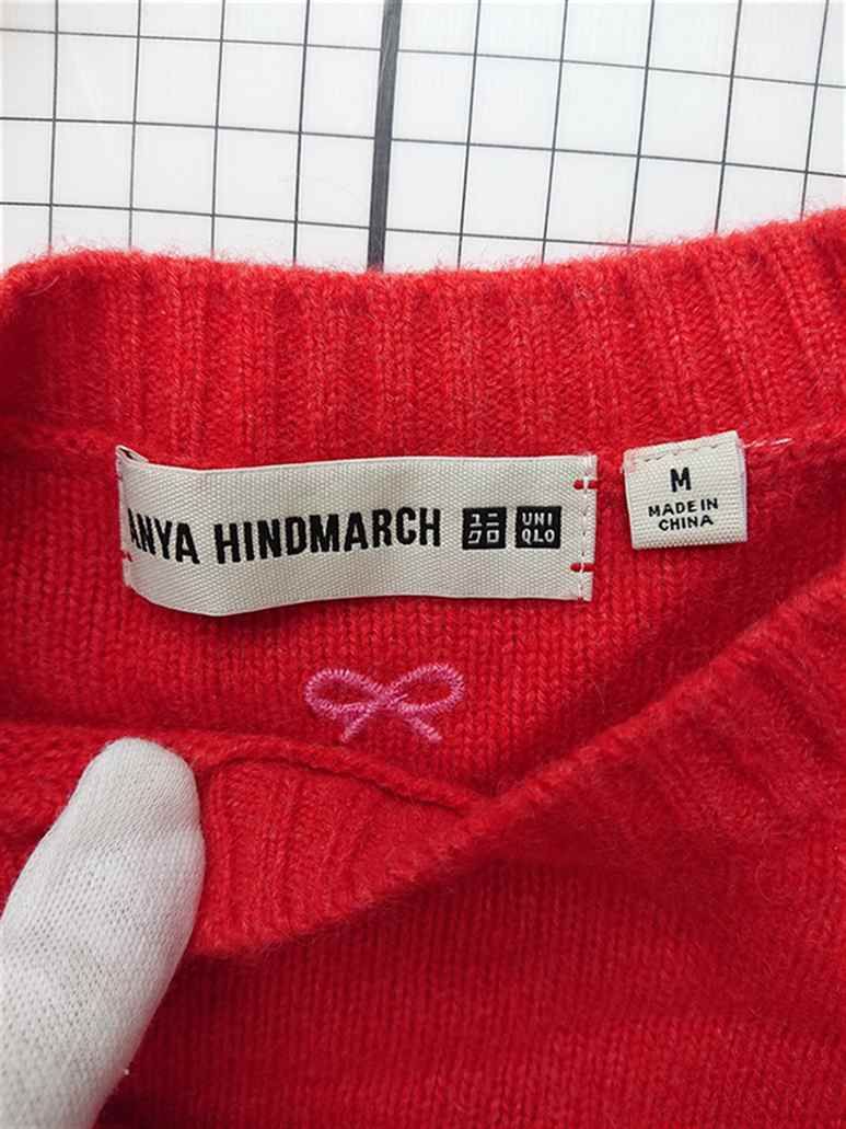 【美品】ユニクロ　アニヤハインドマーチ　カシミヤ　レッド　XL ユニクロ×アニヤ・ハインドマーチの人気コラボが再び！親子で楽しめる
