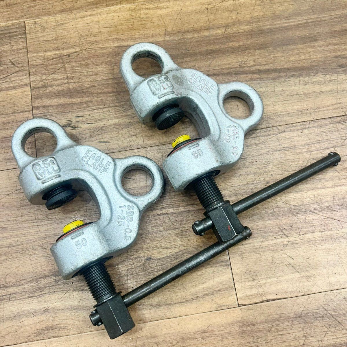 イーグルクランプ SBB-0.5ｔ ねじ式クランプ 4個セット【船橋馬込店】【店頭取引限定】【中古】管理番号：ITBDV05ST93W Amazon | イーグルクランプ ネジ式全方向クランプSBB型 SBB-5 鉄鋼用