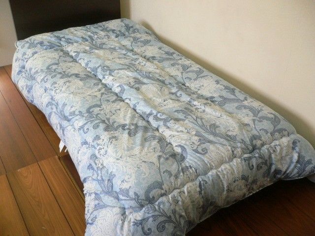 掛け布団 シングルロング 150×210cm ホコリが出にくい ポリエステル100
