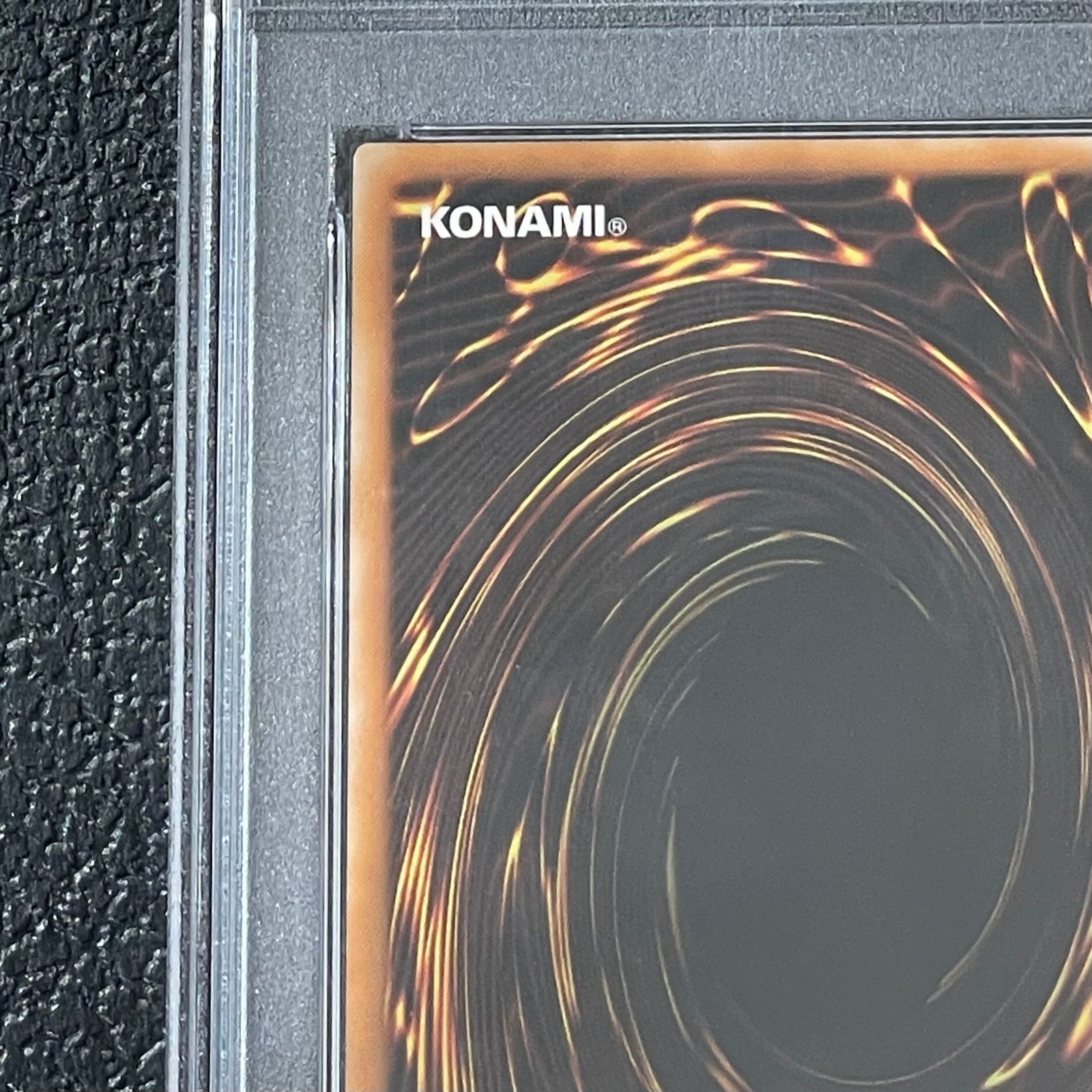 PSA10】ブラック・マジシャン【レリーフ】{LN-53} アルティメットレア