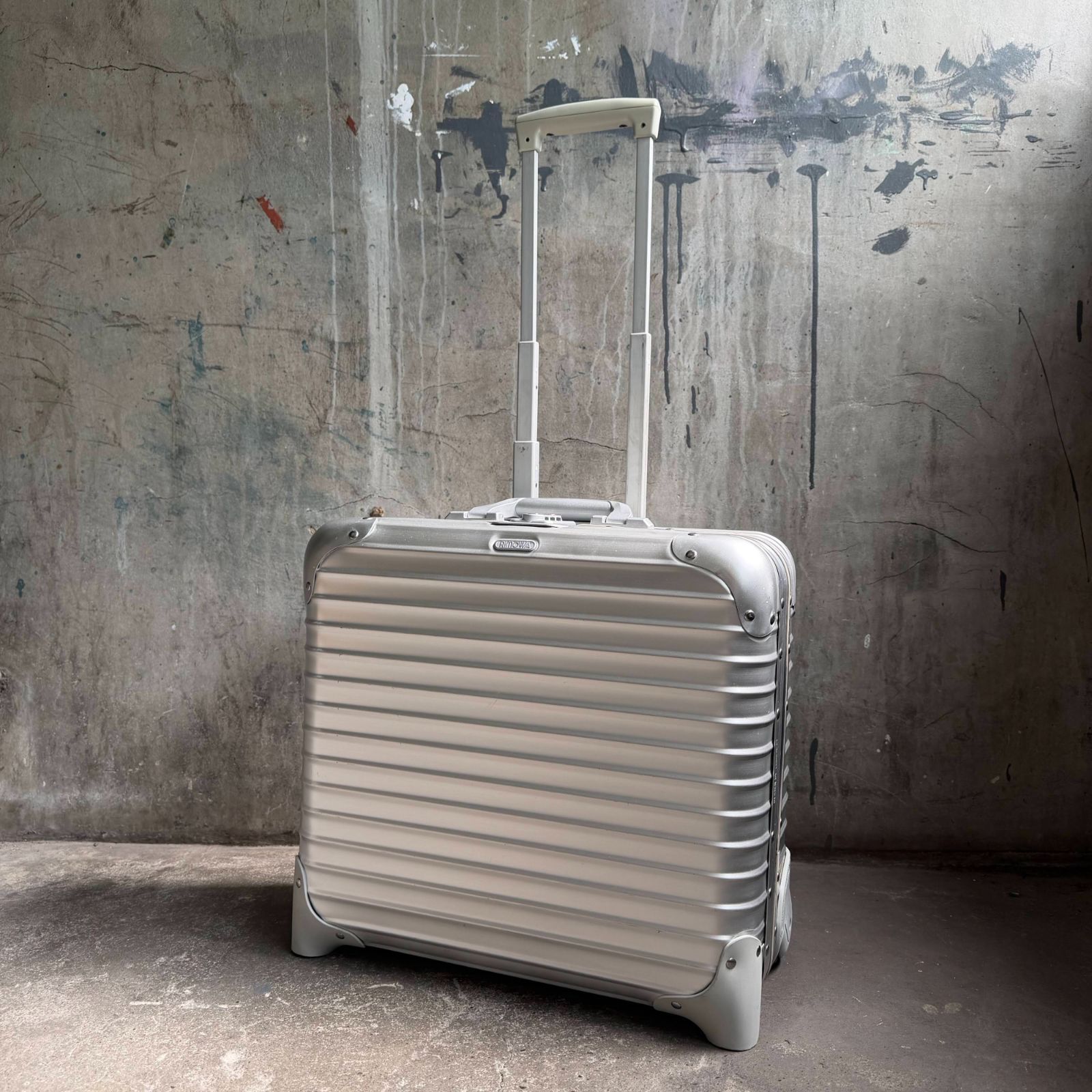 RIMOWA TOPAZ キャリーケース 2輪 TSAロック カナダ製 リモワ ビジネス 