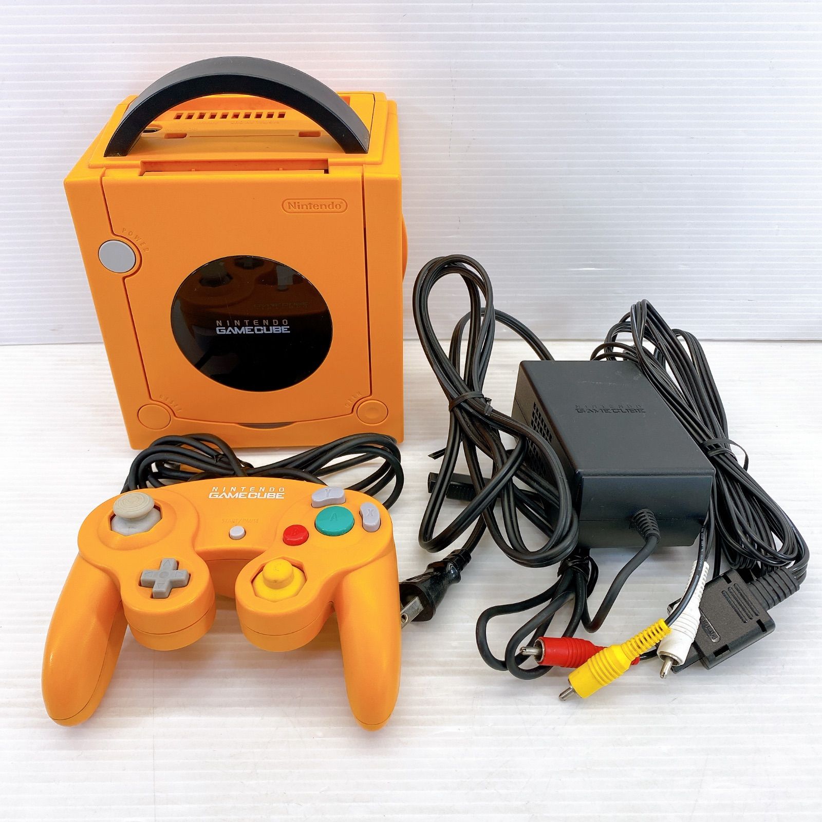任天堂ゲームキューブDOL-101オレンジ　ジャンク ゲームキューブ GAMECUBE 本体 Nintendo 任天堂 オレンジ DOL-101