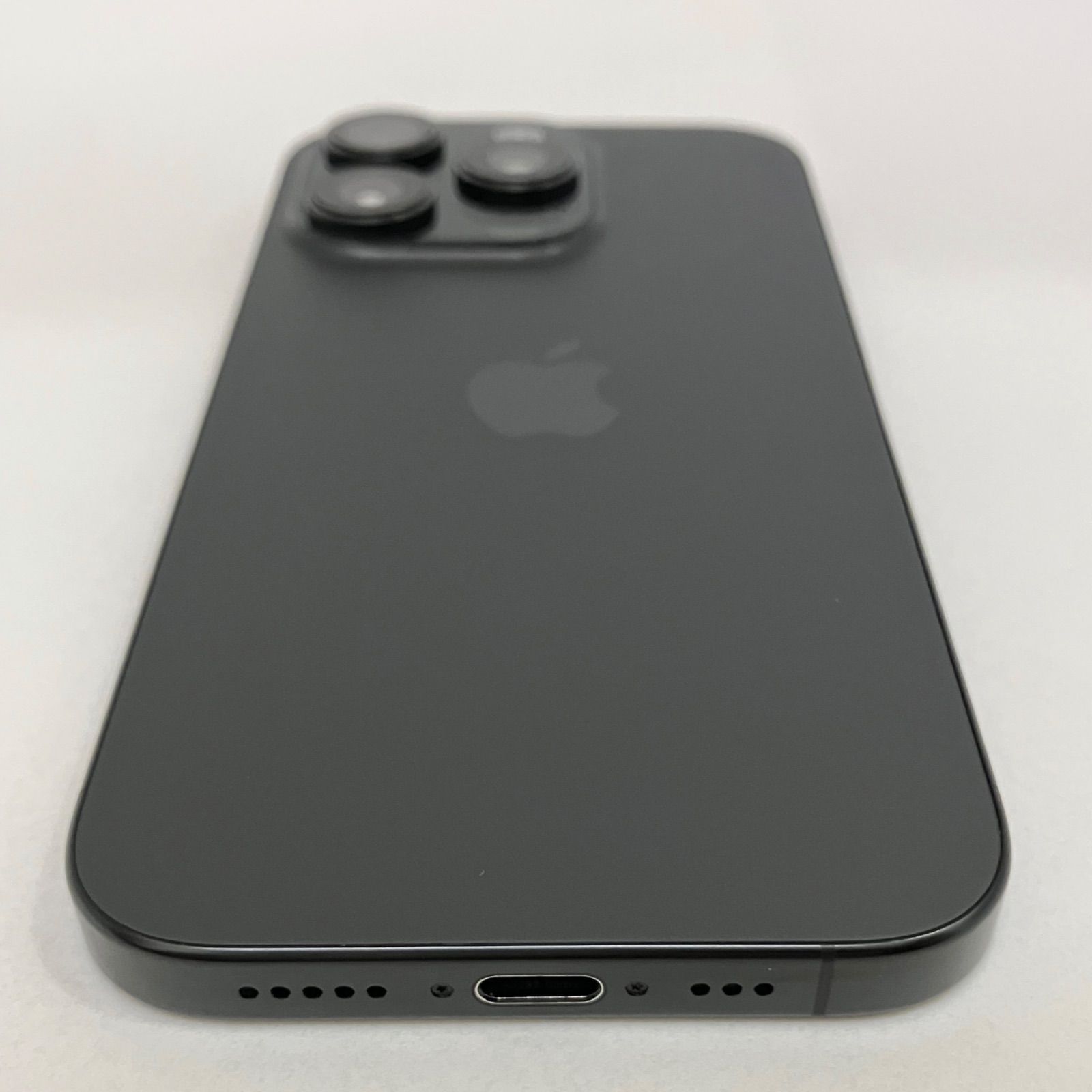 美品】iPhone16Pro 128GB SIMフリー ブラックチタニウム - メルカリ